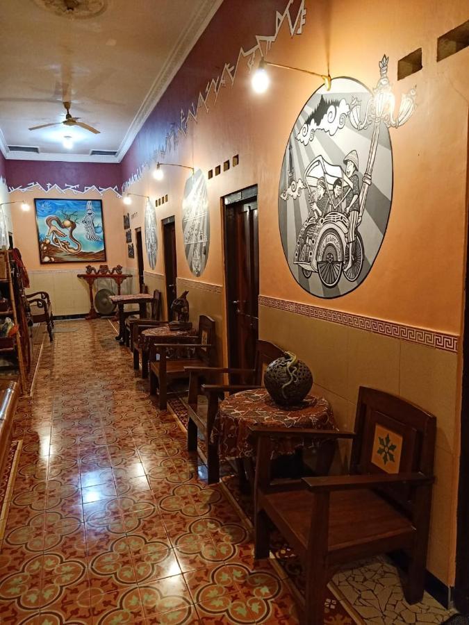 Losmen Setia Kawan Yogyakarta Exterior photo